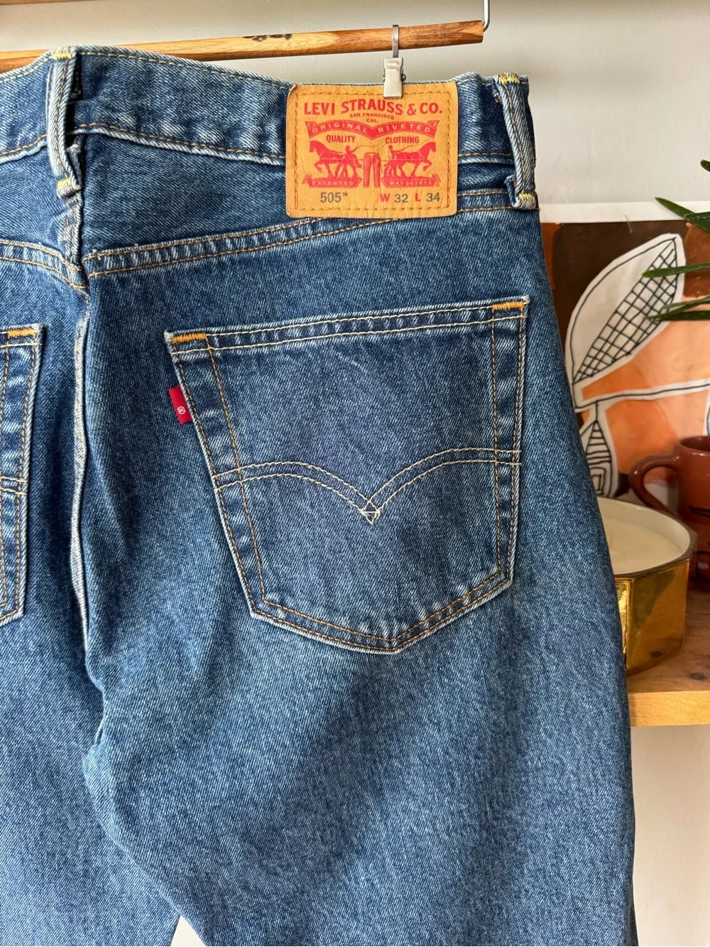 Vintage Y2K Levis 505 Dark Blue Classic Rinse Denim Jeans Size 32 x 34